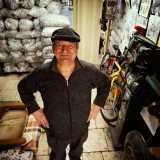 Ad accoglierci sull�uscio � proprio il simpatico Vincenzo, che dopo averci salutato ci invita a entrare